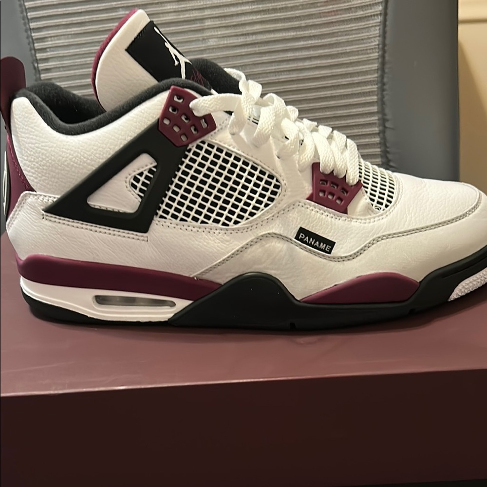 Nike Air Jordan 4 Retro White and Burgundy Men's Shoes, new, never worn.